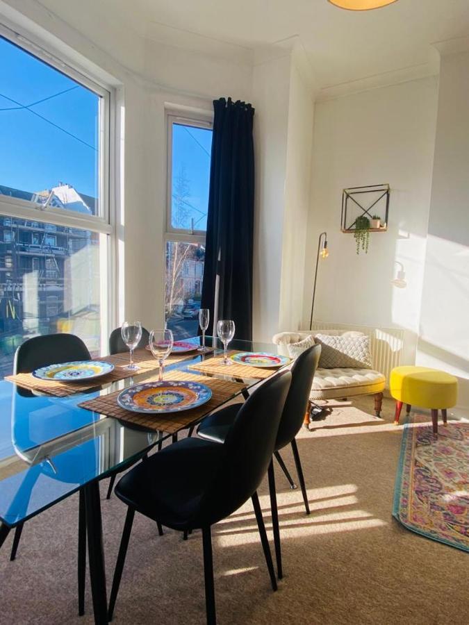 הייסטינגס Unique Sea View Apartment מראה חיצוני תמונה