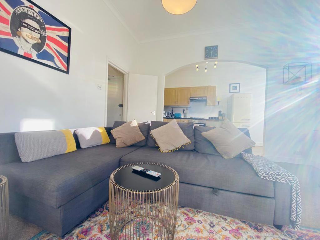 הייסטינגס Unique Sea View Apartment מראה חיצוני תמונה
